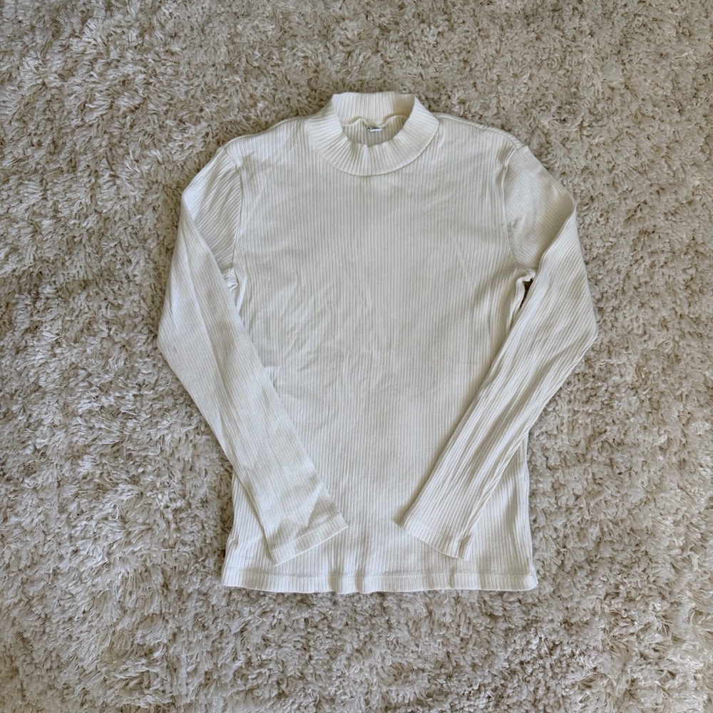 Uniqlo Women’s Large Slim-Fit Ribbed Turtleneck – Cream/White
